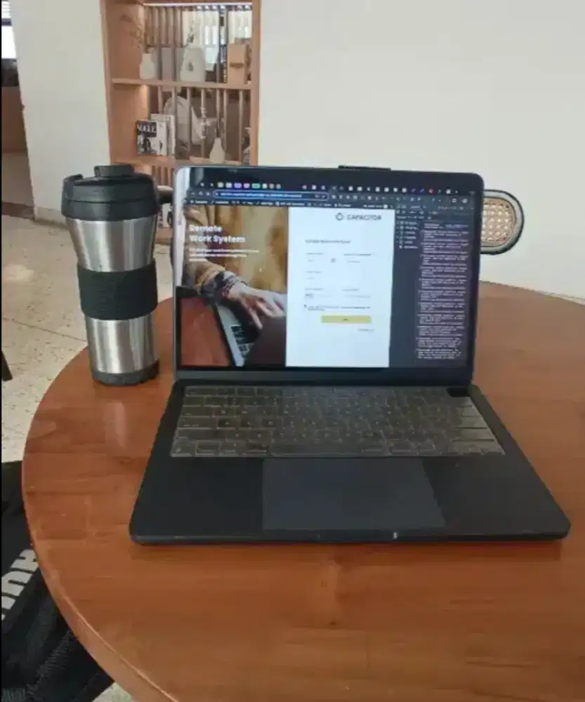 Macbook air m2 2022 256gb mint condition midnight blue