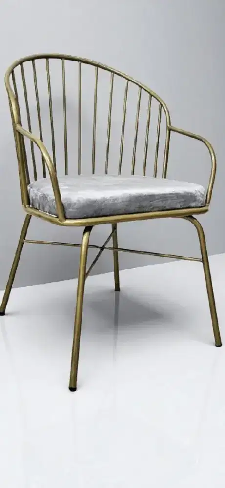 Kursi cafe besi dudukan spon