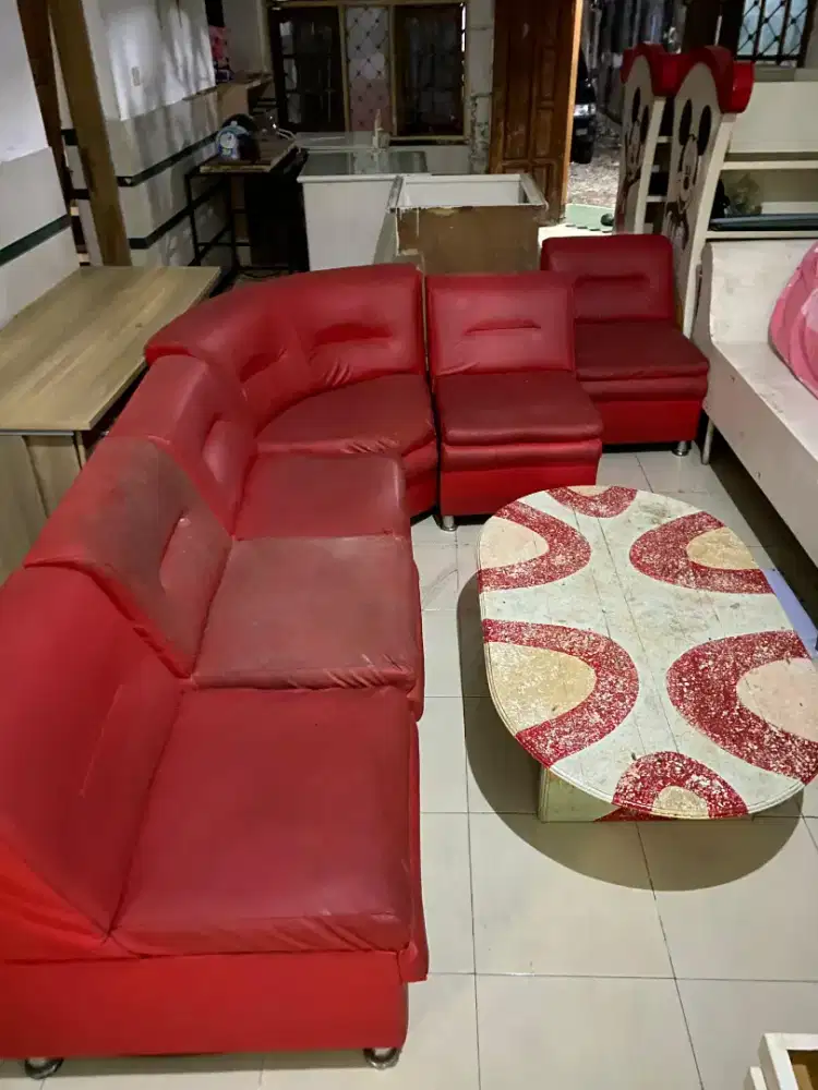 Kursi Sofa Tamu Sudut & Meja