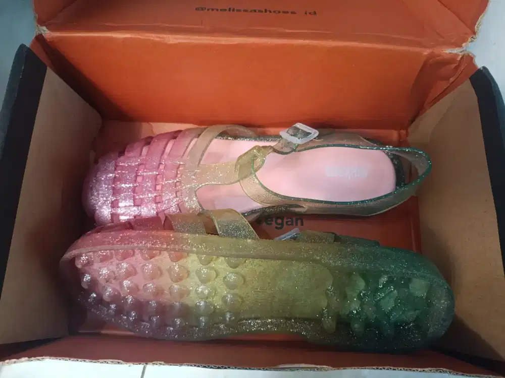 Sepatu meliisa posistion