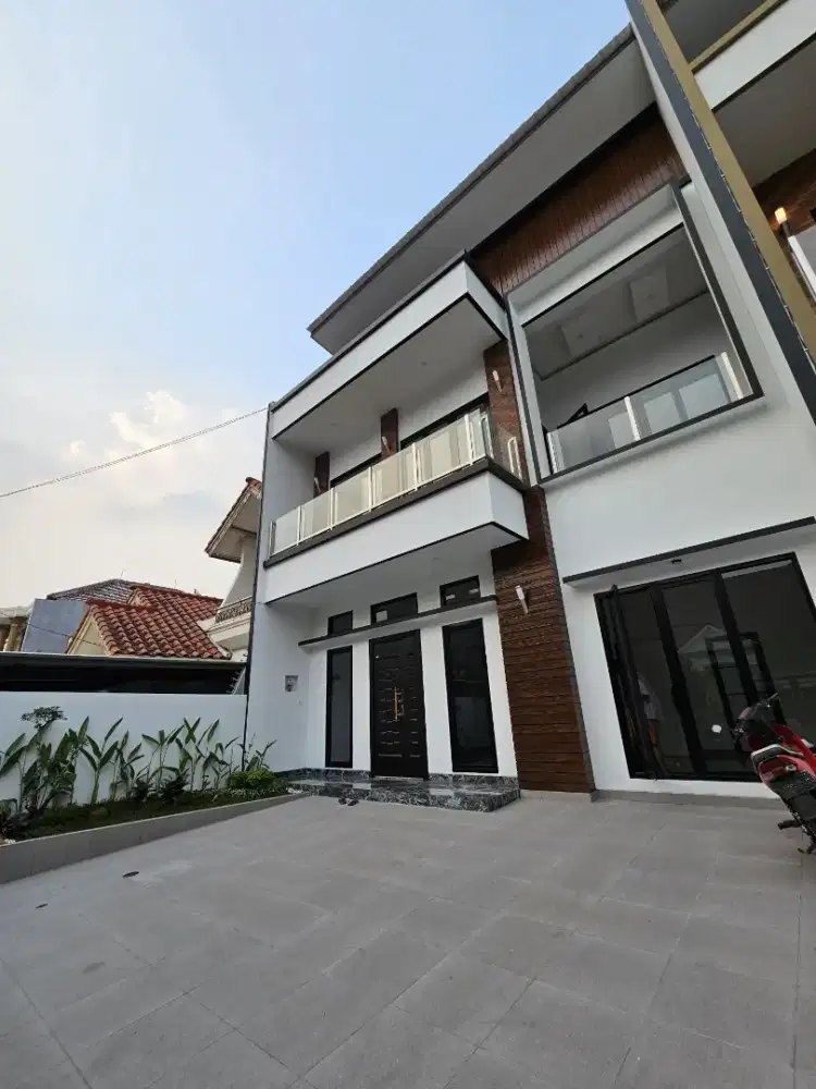 Rumah baru dekat pasar modern dan toll di BSD serpong