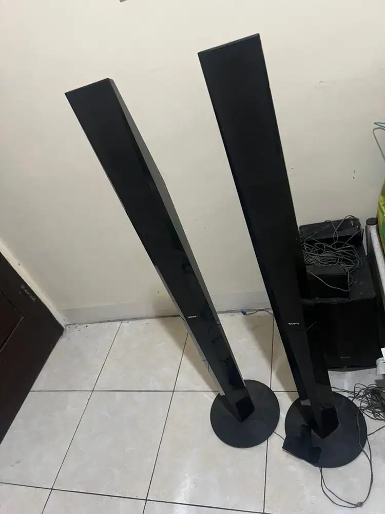 Dijual Segera SONY Blu-Ray Home Theater with Bluetooth BDV-E4100