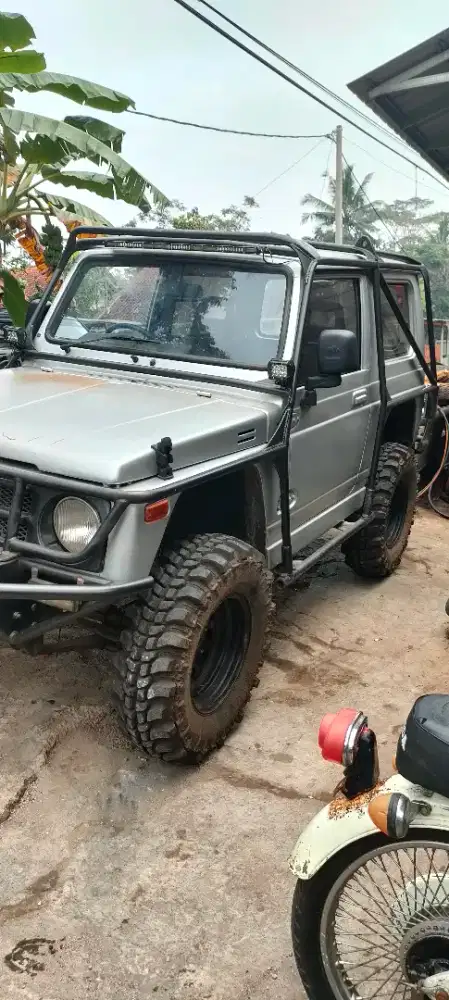 Jimny 4x4 siap off-road