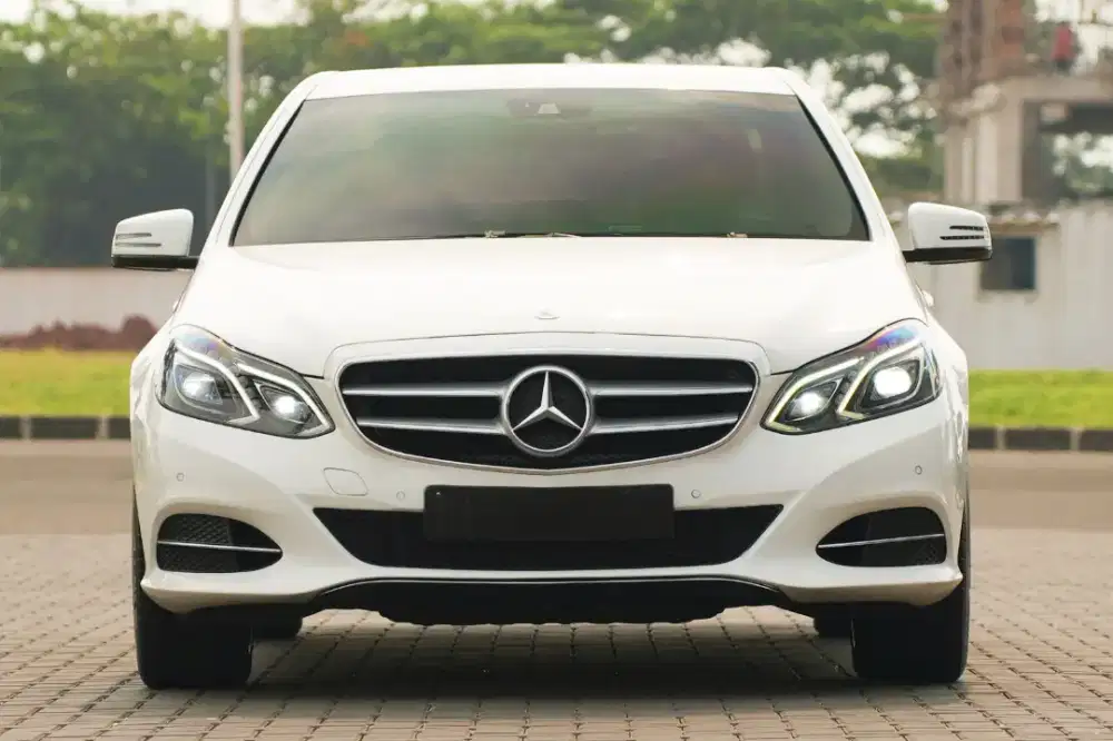 TERMURAH! Mercedes Benz E250 Avantgarde Facelift 2015 (W212)