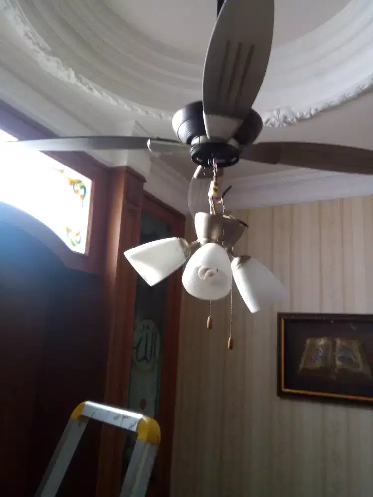 SERVICE KIPAS ANGIN+INSTALASI  LISTRIK+ KULKAS + POMPA AIR + MAGIC COM