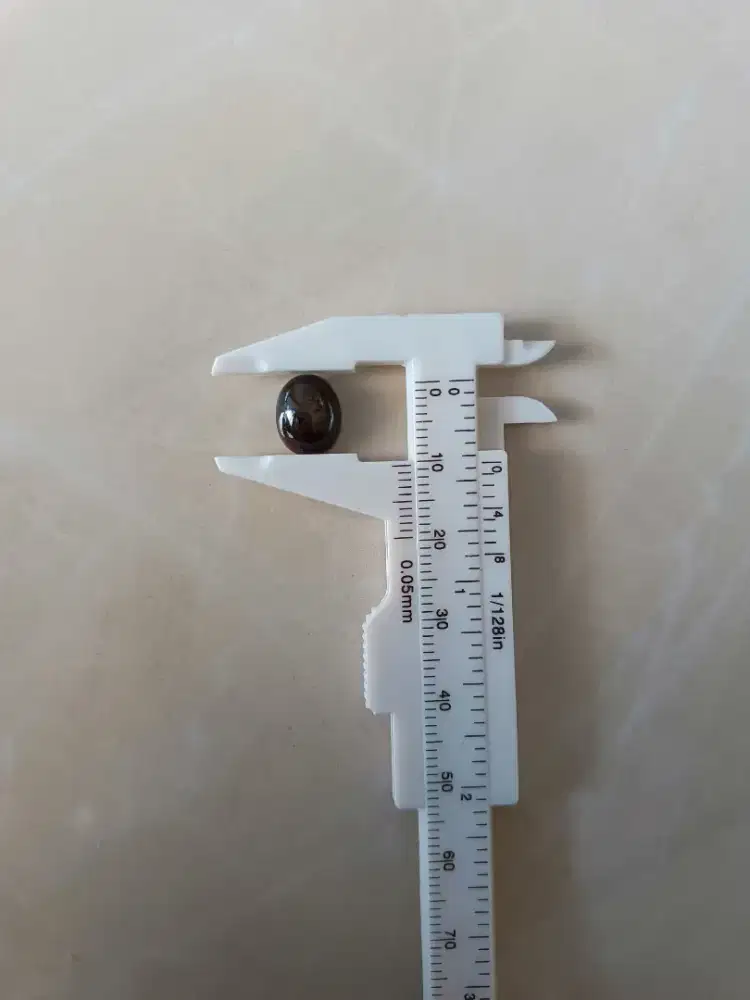 Natural batu Ruby star