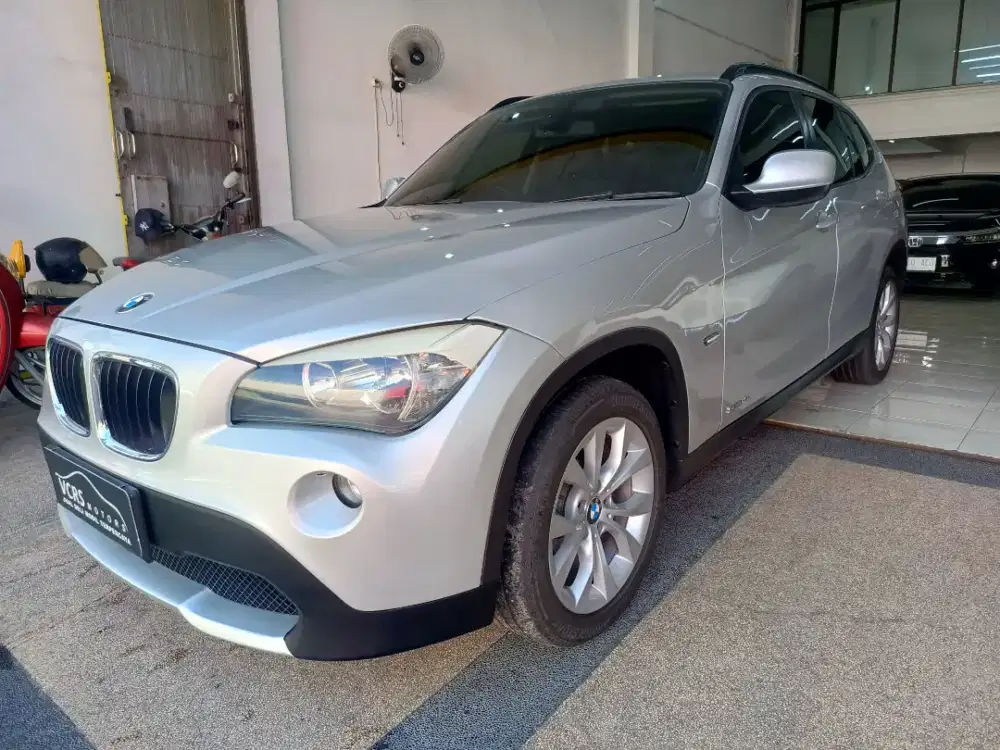 BMW X1 2012 sdrive 1.8 suv silver eropa antik L surabaya