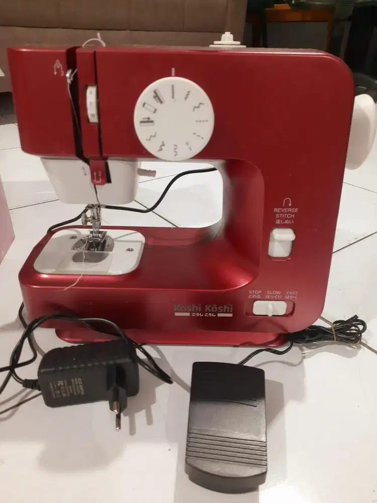 Mesin jahit portable