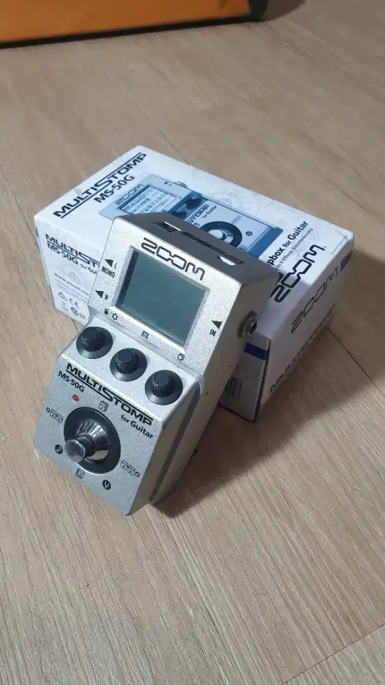 Efek Gitar Zoom MS50G Multistomp Guitar Effects