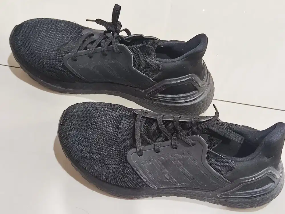 Adidas Ultraboost Triple Black EG0691