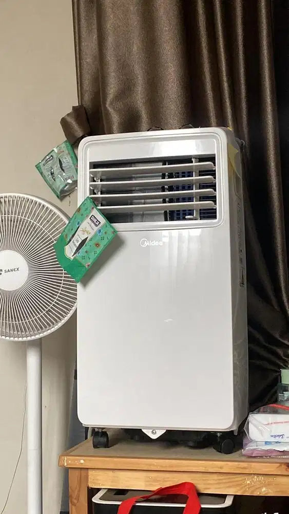 AC Portable MIDEA 1/2 Pk Second