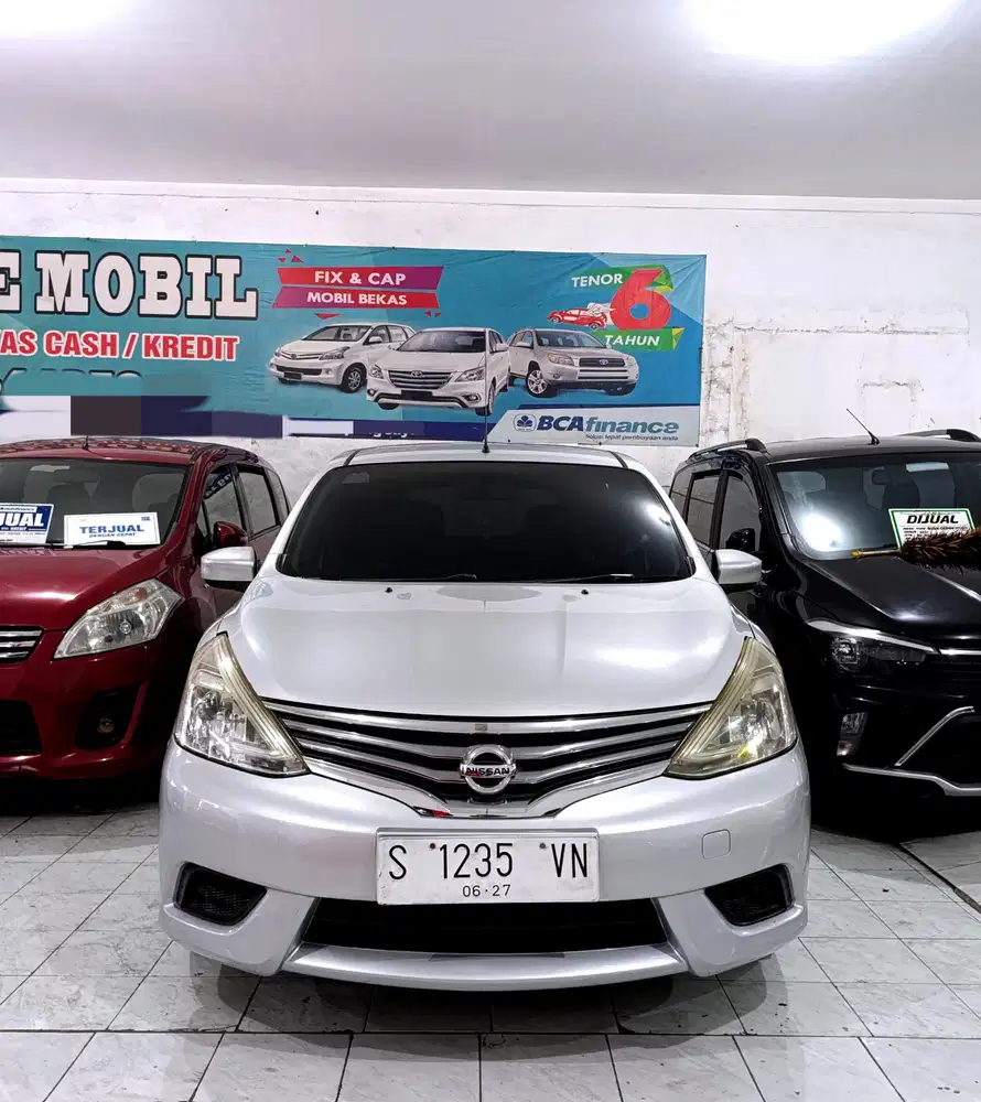 Dp 15 JT Nissan Grand livina SV matic 2017 Bensin