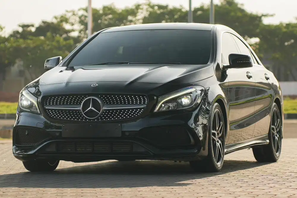 Black Panther! Mercedes Benz CLA200 AMG 2018 Pano gla200 320i c200