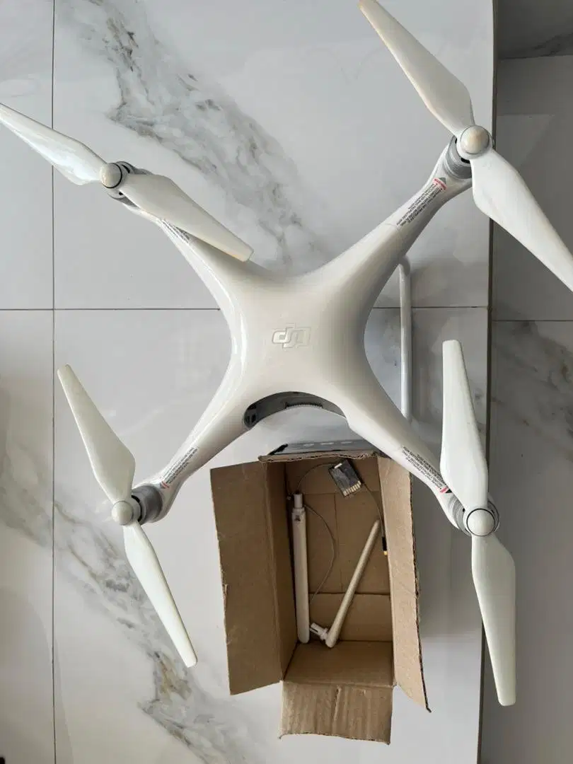 Drone dji phantom 4 std