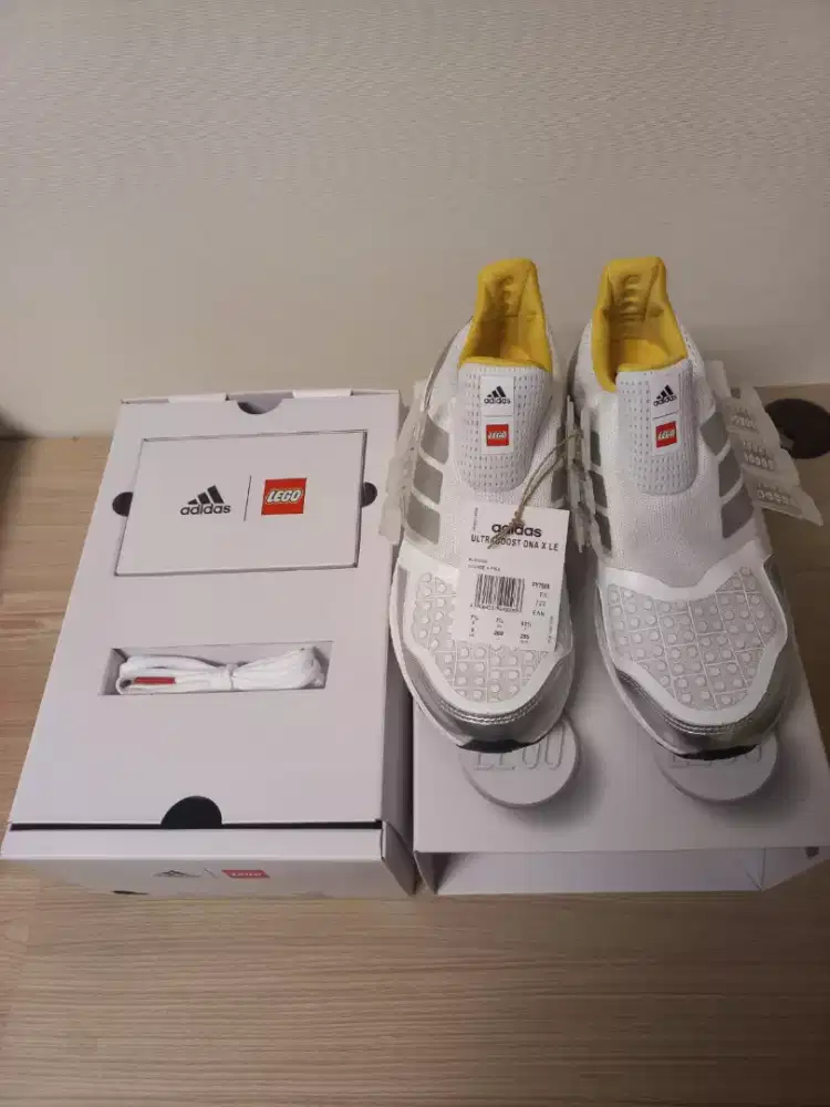 Adidas UltraBoost DNA x LEGO