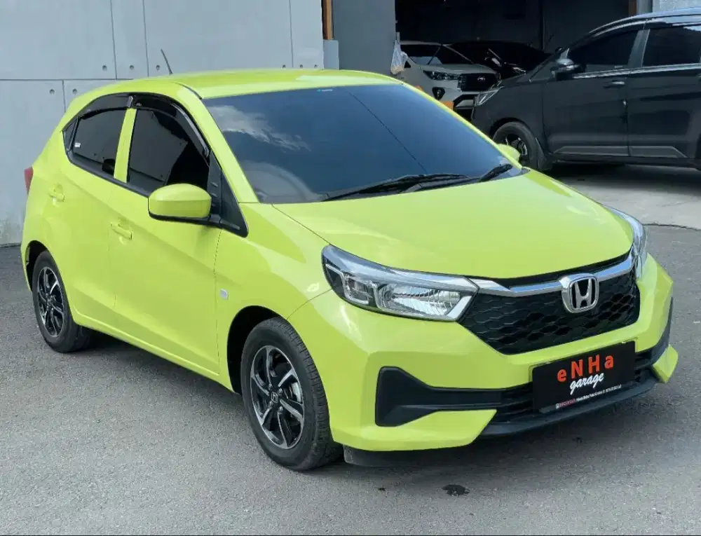 Honda Brio E 2023 matic like new.. istimewa...