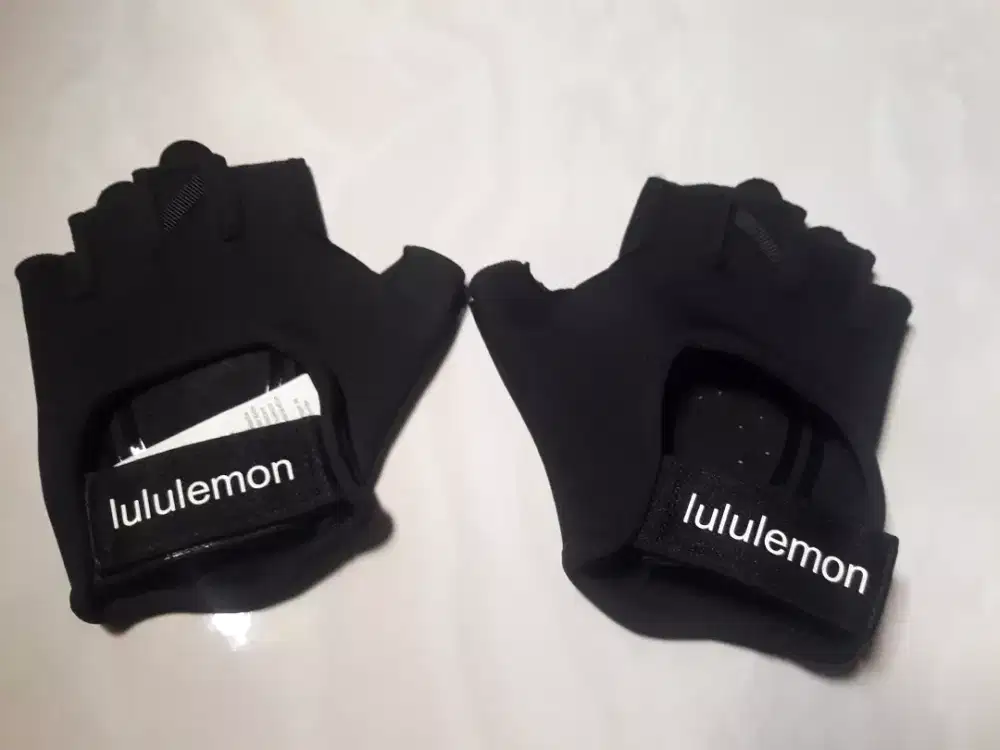 Lululemon Training Gloves Fitness