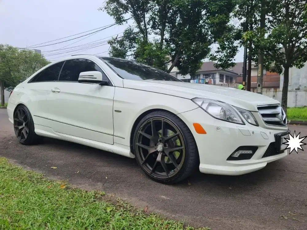 Mercedes Benz E250 Coupe 2011