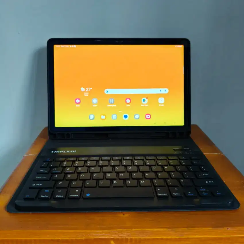 Samsung galaxy tab A9+ ram 4/64 include keyboard dan pena universal