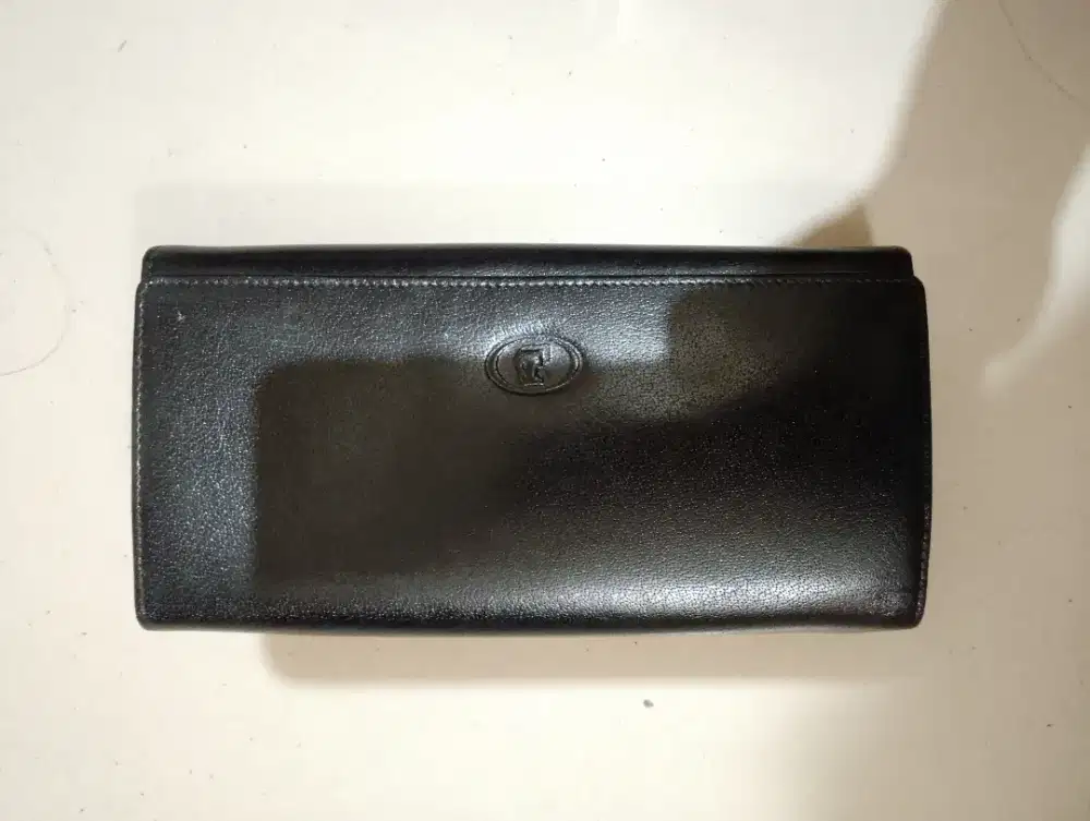 Dompet panjang kulit kilat