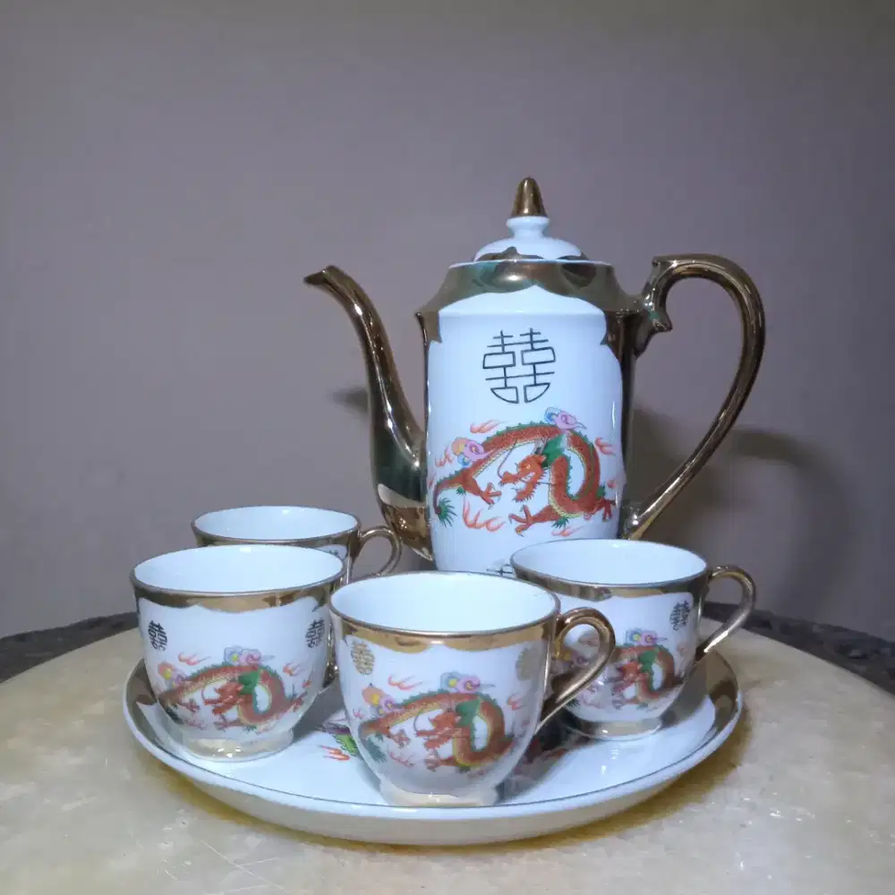 Tea Set 4 Cangkir Porselen Vintage Kuno 