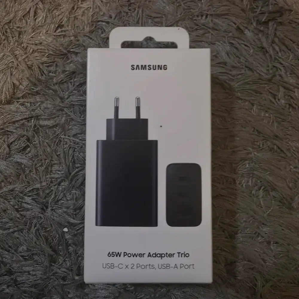 Super Fast Charging 2.0 65W Trio Wall Charger (Adapter Only)
Black