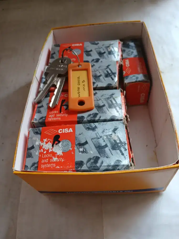 Double Cylinder ex. Cisa system master, series: 08510-10/12-00 US.32