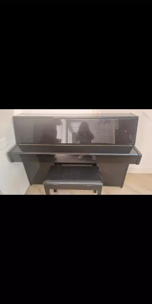 piano yamaha Lu 90