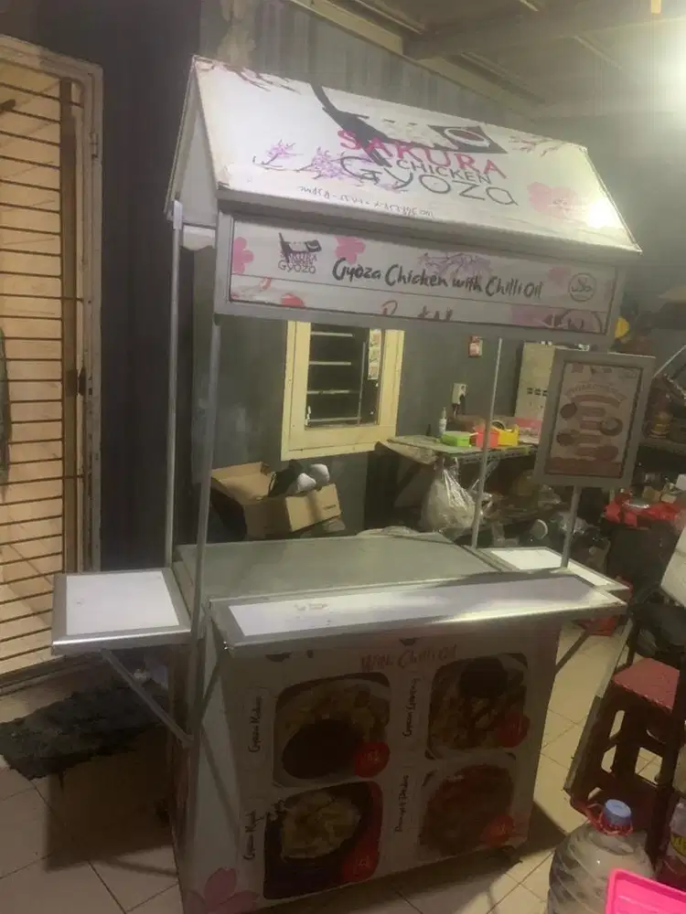 Booth Stand Lipat & Dudukan Kompor