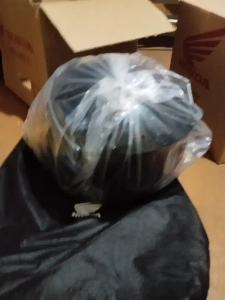 Helm Honda PCX Hitam Baru Lengkap Plastik Sarung Helm dan Kardus