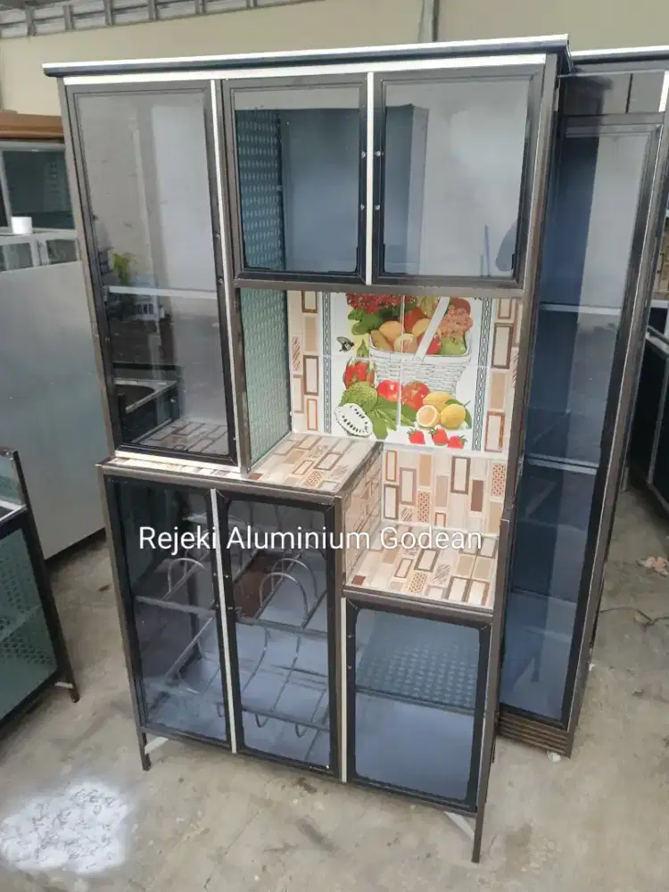 Rak piring gendong hitam