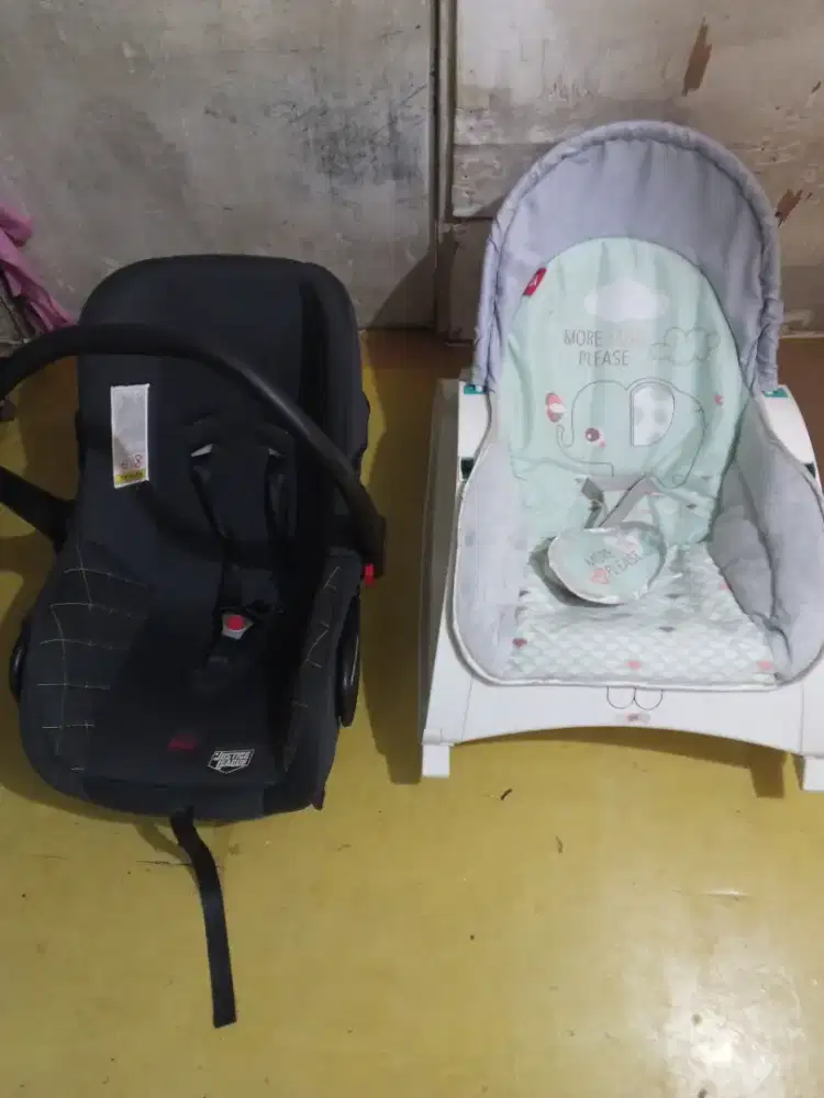 Babydoes car set + Bouncer 2brg Rp.170rb