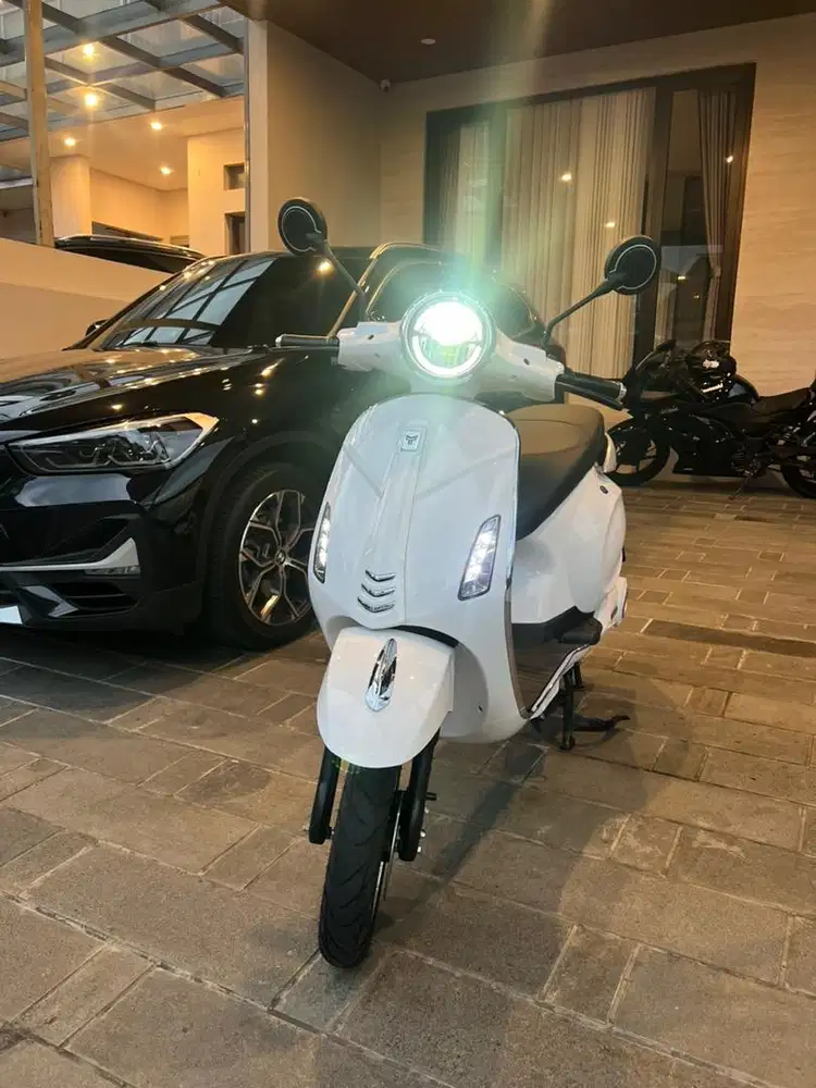 Motor Listrik Tangkas Seperti Baru