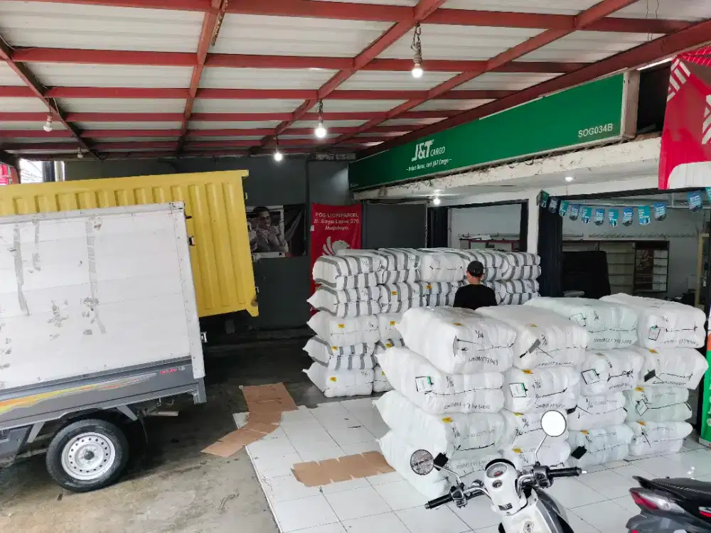 Kurir Motor Bisa Nyupir mobil . J&T Cargo Majalaya