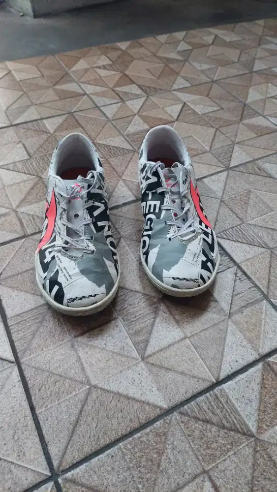 Dijual sepatu futsal anak ortuseight catalyst legion V4 size 35