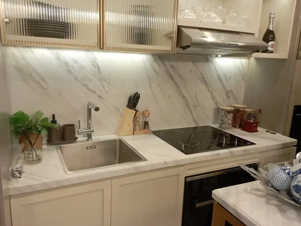 Jasa Pembuatan Meja Estetik: Marmer, Granite, dan Quadra/Kermamik