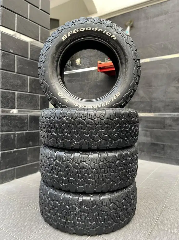 265 65 17 BF Goodrich All-Terrain T/A KO2 Fortuner Pajero Hilux R17