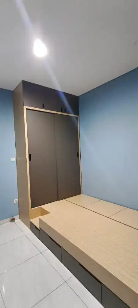 Lemari wardrobe plus dipan/ranjang