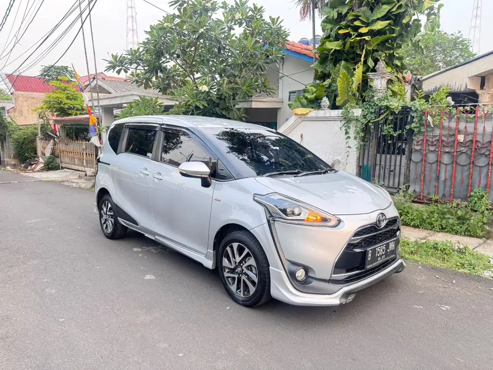HARGA CASH ! Toyota Sienta Q 2017 Bensin