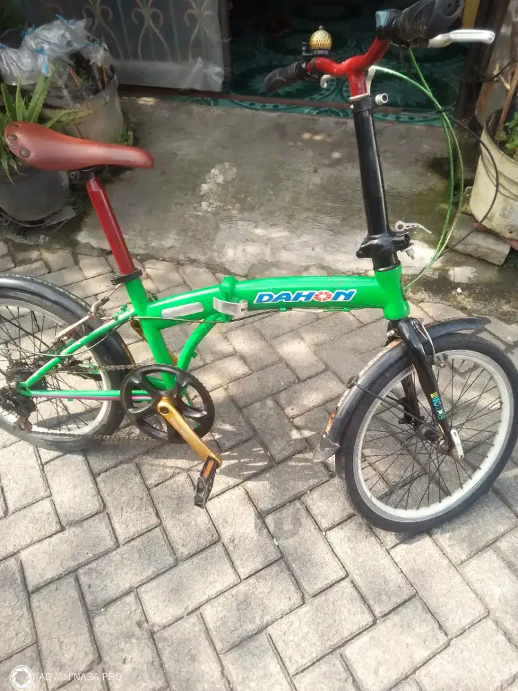 Seli uk 20 warna hijau hitam