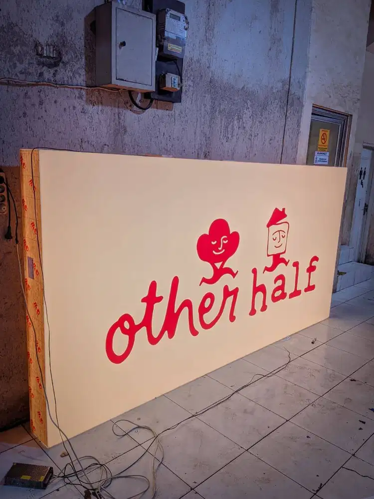 Huruf timbul//Papan nama//Neon box//Reklame//Acrylic//Murah