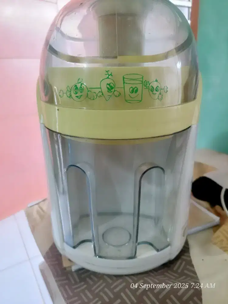 Juicer / pengejus Miyako
