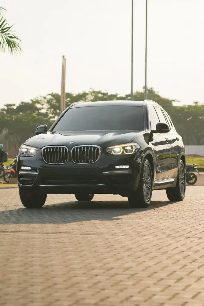 Nyaman! BMW X3 xDrive20i Luxury G01 2019
