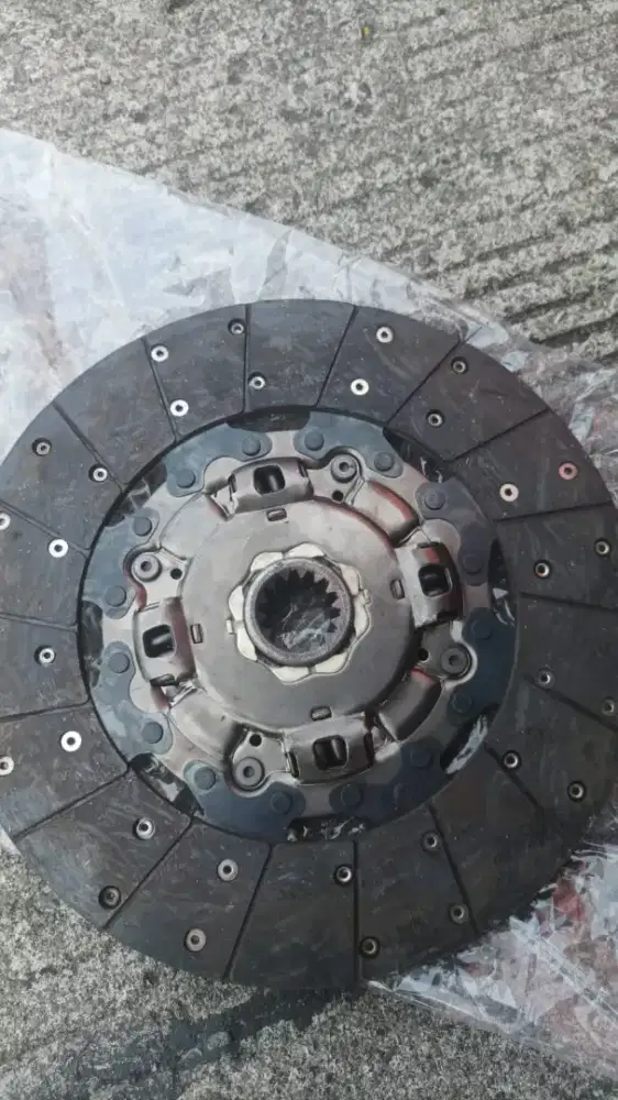 Dijual set Kopling dan matahari isuzu NQR 71copotan