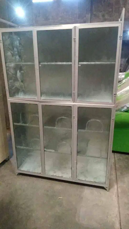 DIJUAL RAK PIRING FULLBOX RAK PIRING FULLBOX 3 PINTU SUPER