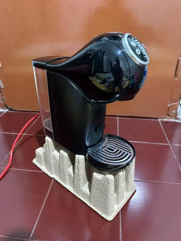 Nescafe Genio S Plus (Mesin Pembuat Kopi Otomatis)