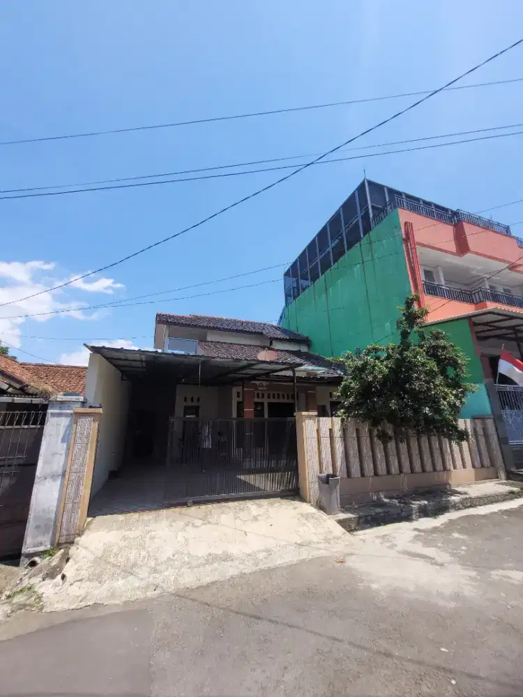 Dijual Rumah dipusat kota Tasikmalaya - RE Martadinata