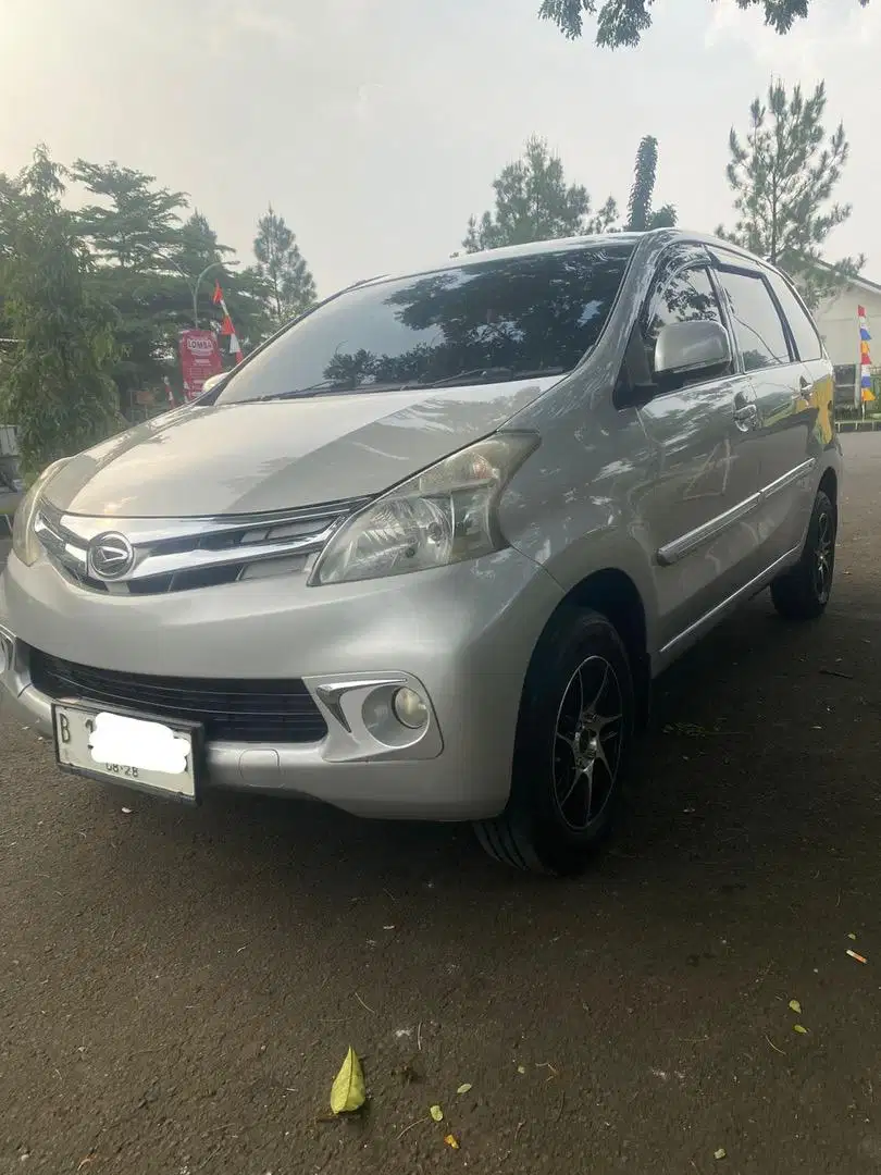 Daihatsu Xenia R STD 1.3 MT Silver 2013