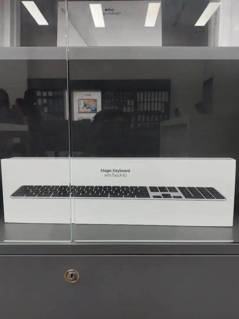 Magic keyboard usb c with touch id
