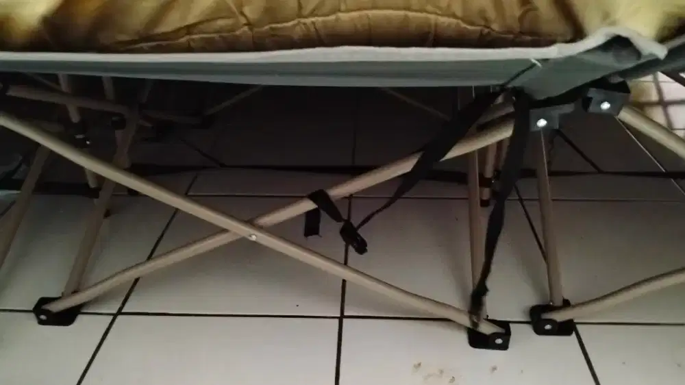 Kursi lipat santai bisa buat duduk/tidur